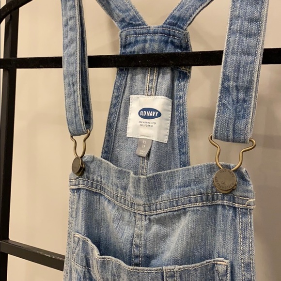 Old navy denim shortalls - Picture 3 of 4